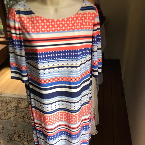 Eliza J geometric dress with zipper back - Picture 2 of 6